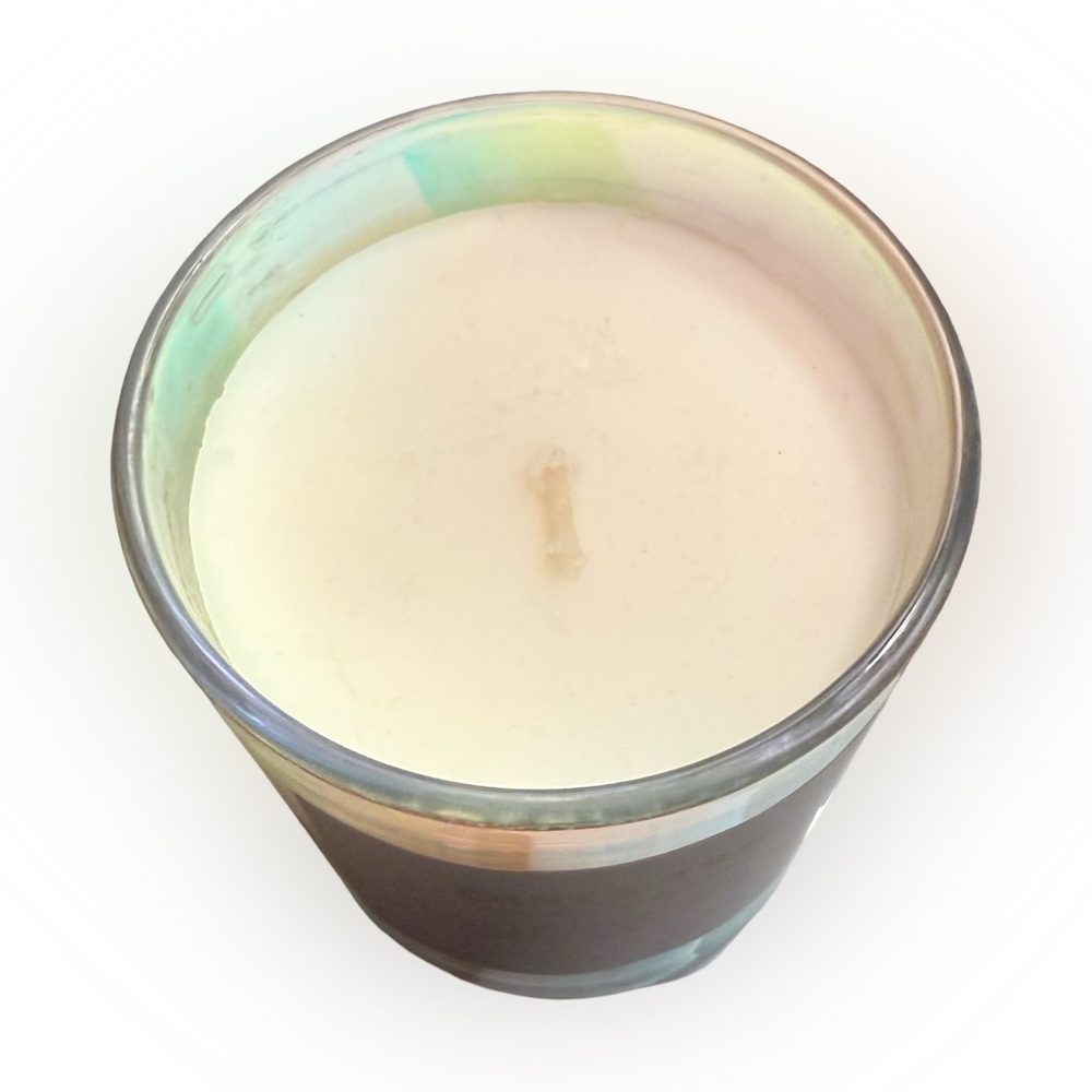 Moodcast Girls Trip Candle Iridescent Glass 8oz NEW Rhubarb Cassis Lemon - Picture 4 of 6